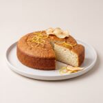 Gâteau au skyr sans sucre, recette facile et moelleuse.