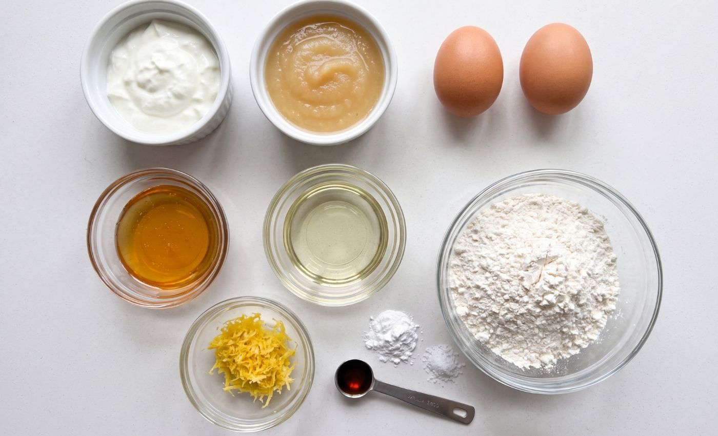 Ingrédients pour gâteau au skyr sans sucre.